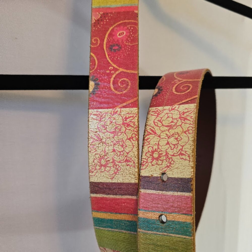 FOSSIL PATCHWORK LEATHER DESIGN FLORAL MULTI COLO… - image 4